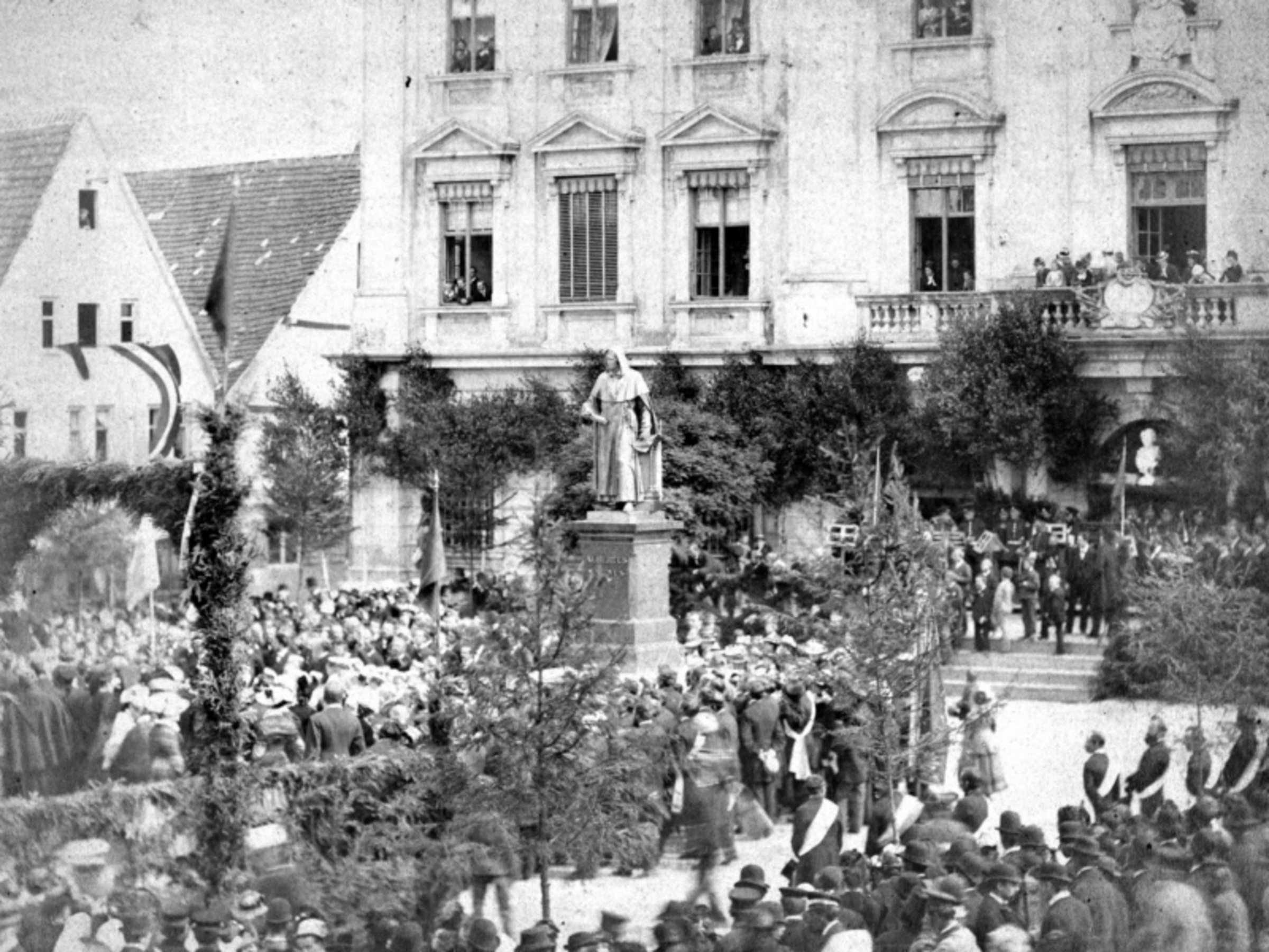 Enthüllung Albertus-Magnus-Denkmal Enthüllung Albertus-Magnus-Denkmal
